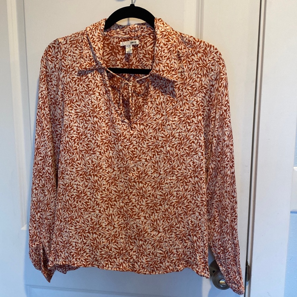 AMUSE Society Long sleeve, collar with ties at neck top